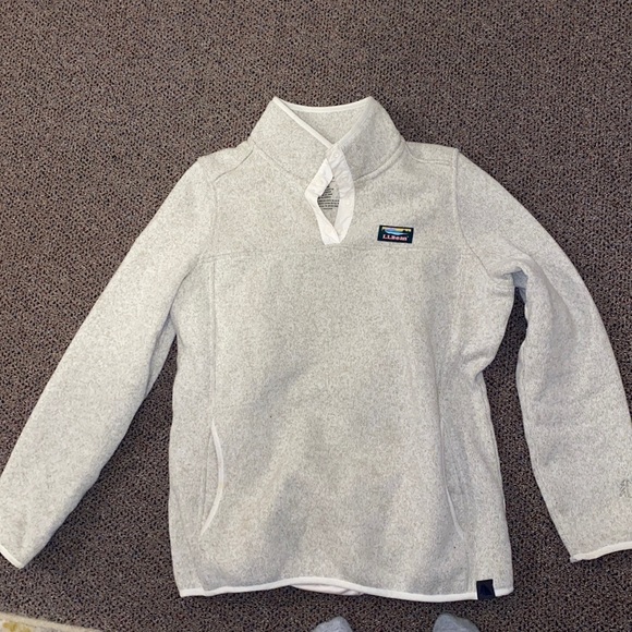L.L. Bean Jackets & Blazers - LL Bean quarter zip size medium!
